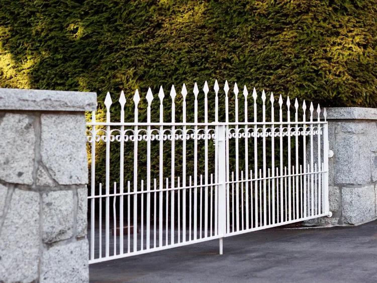 NYPG-SBG-Exterior-Gate-