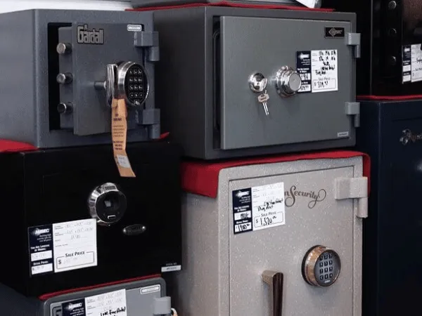 Safes-selectrion-in-our-store-