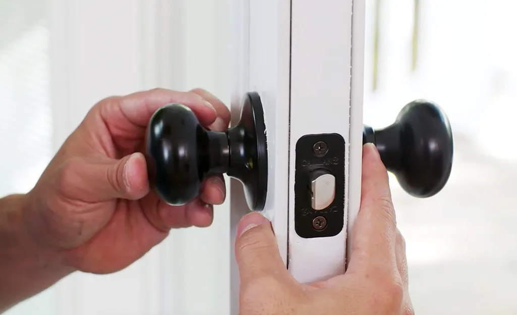 DEADBOLT LOCKS